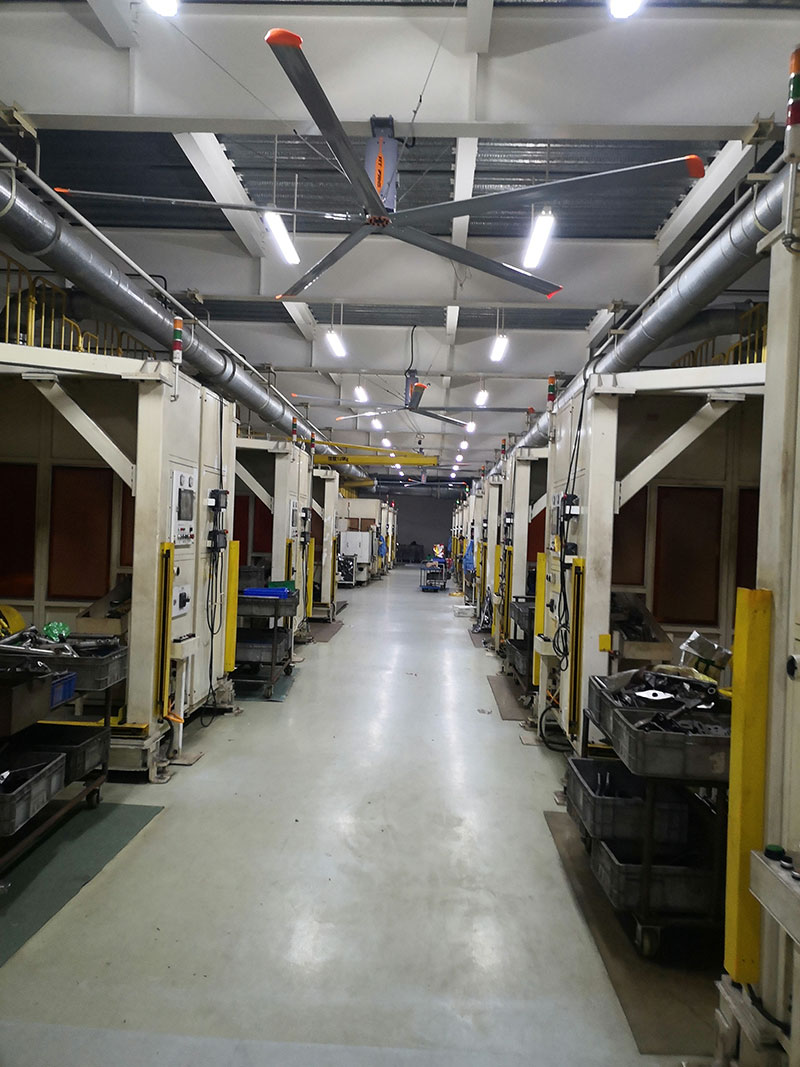 工業大風扇在汽車配件車間通風降溫案例